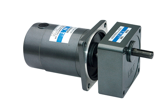 Permanent magnet dc motor